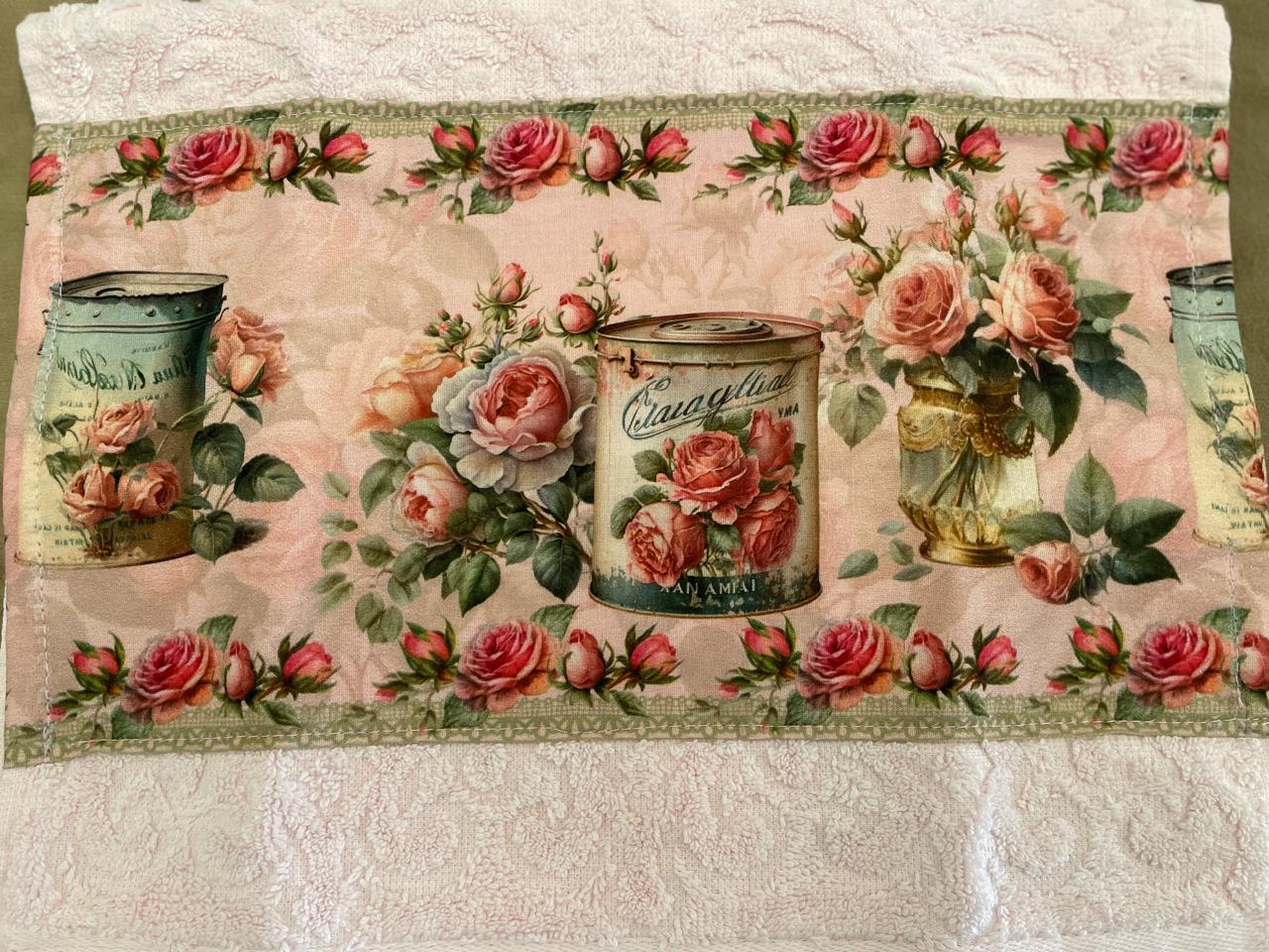 Rosas em Lata Vintage